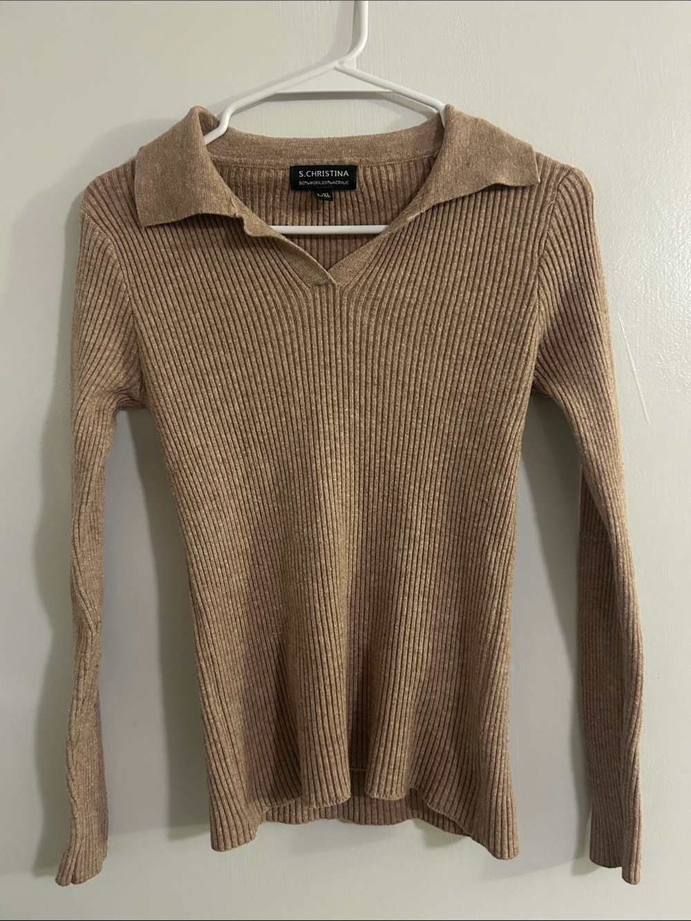 Christina Ribbed V-Neck Polo Sweater in Light Taupe